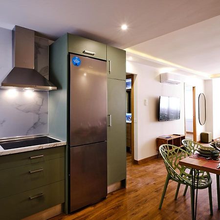 Leo Home- Bright & Centric 3 Bedrooms Apartment With Private Parking Included 말라가 외부 사진