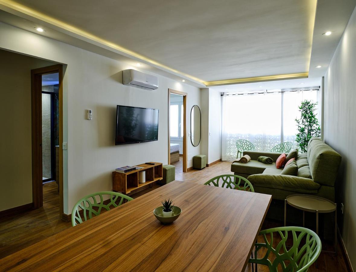 Leo Home- Bright & Centric 3 Bedrooms Apartment With Private Parking Included 말라가 외부 사진