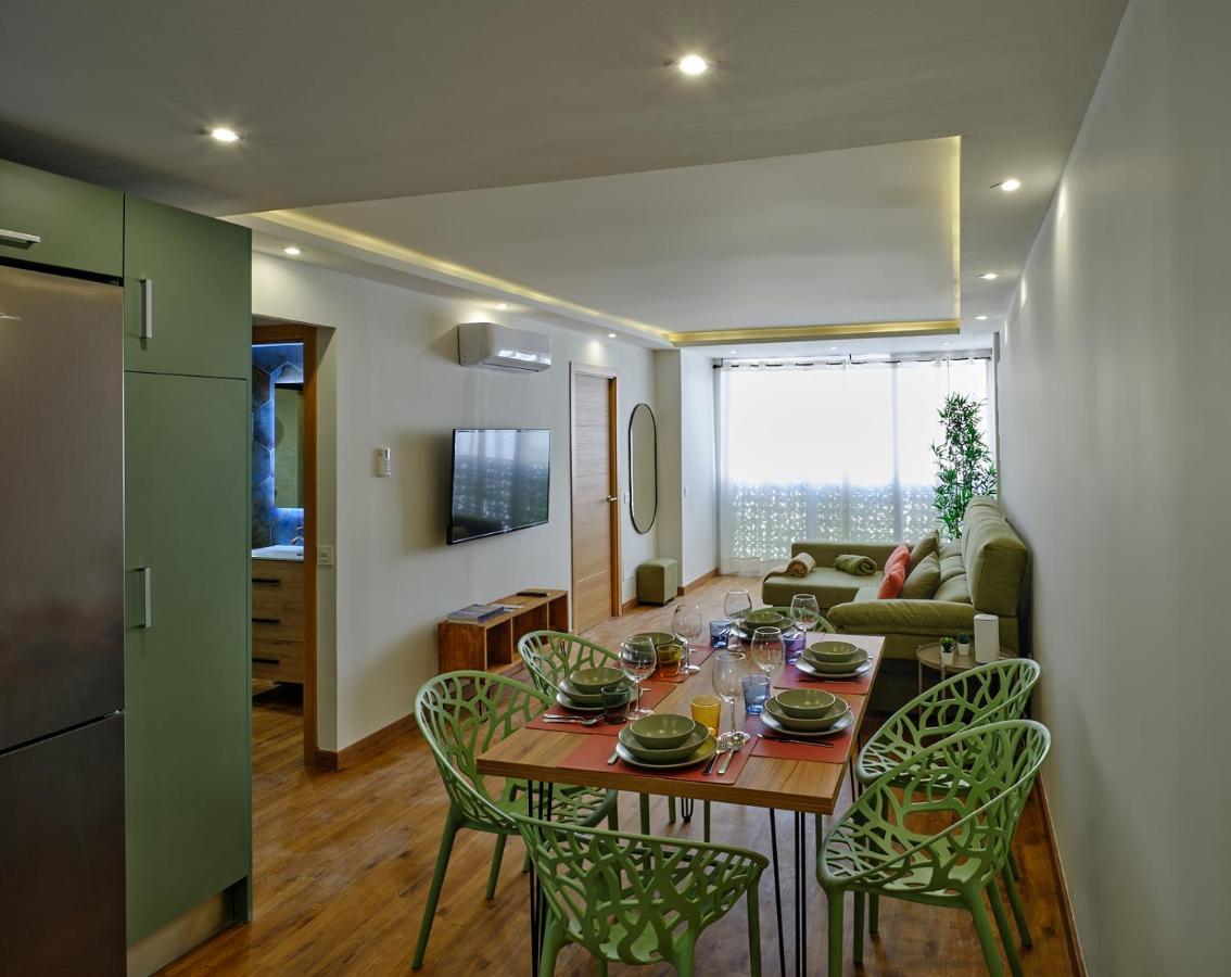 Leo Home- Bright & Centric 3 Bedrooms Apartment With Private Parking Included 말라가 외부 사진