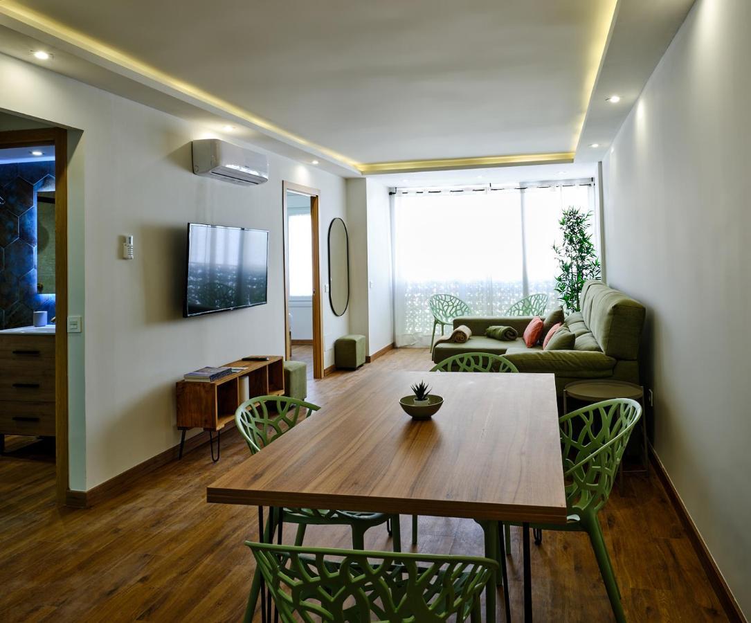 Leo Home- Bright & Centric 3 Bedrooms Apartment With Private Parking Included 말라가 외부 사진