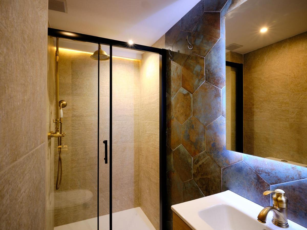 Leo Home- Bright & Centric 3 Bedrooms Apartment With Private Parking Included 말라가 외부 사진