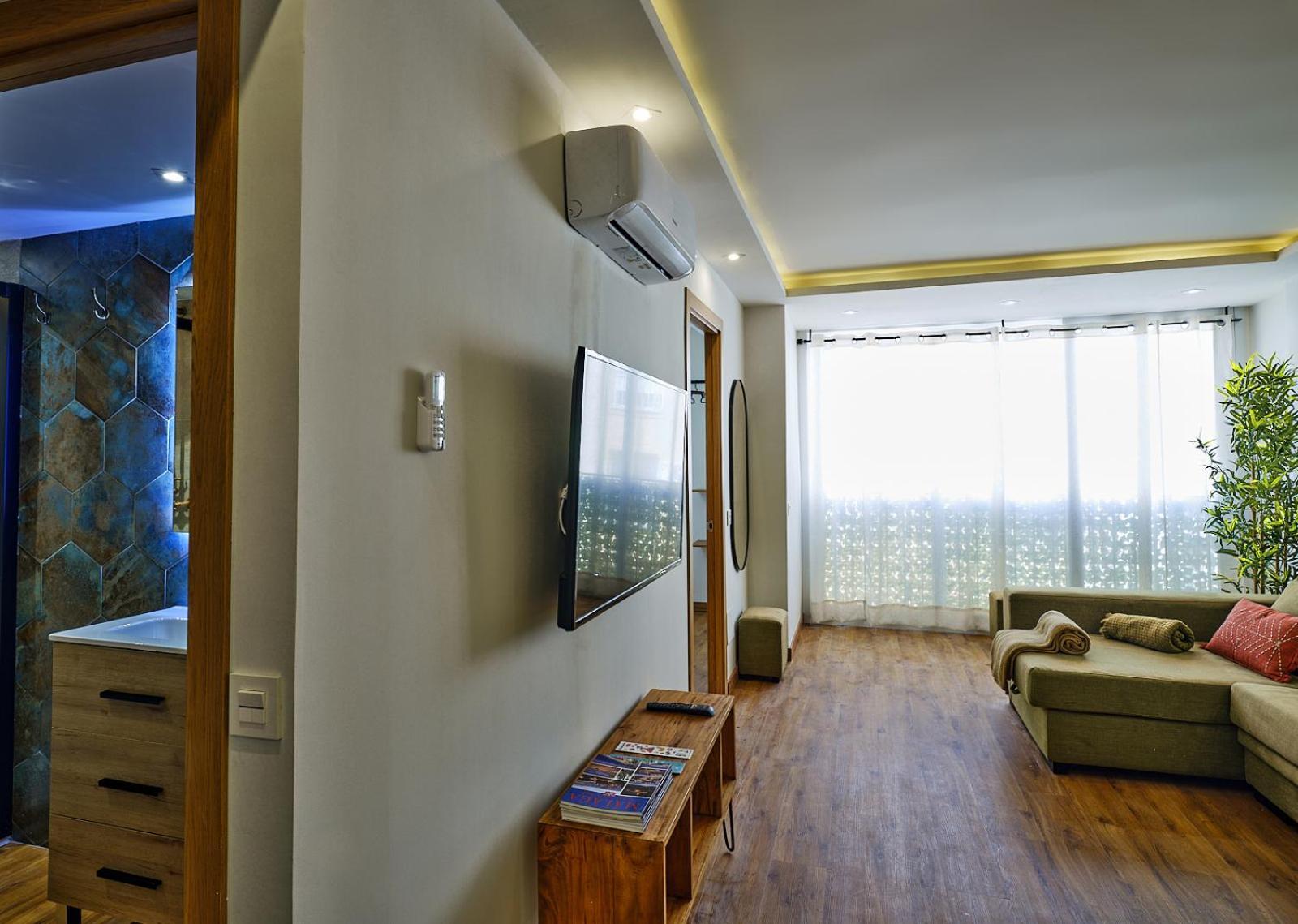 Leo Home- Bright & Centric 3 Bedrooms Apartment With Private Parking Included 말라가 외부 사진